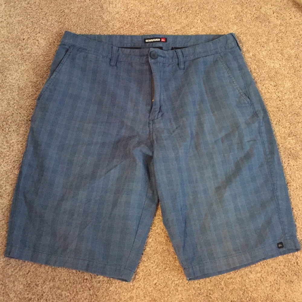 quiksilver plaid shorts